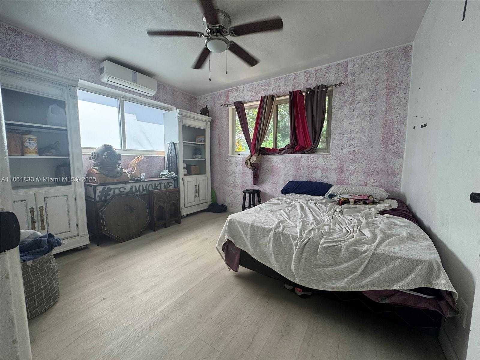 Small Image of 3525 SOUTH WEST 15TH CT, Fort Lauderdale Number 6