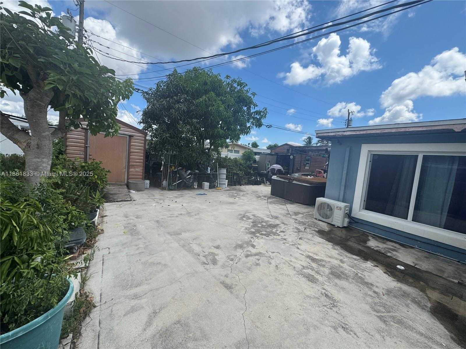 Small Image of 3525 SOUTH WEST 15TH CT, Fort Lauderdale Number 9