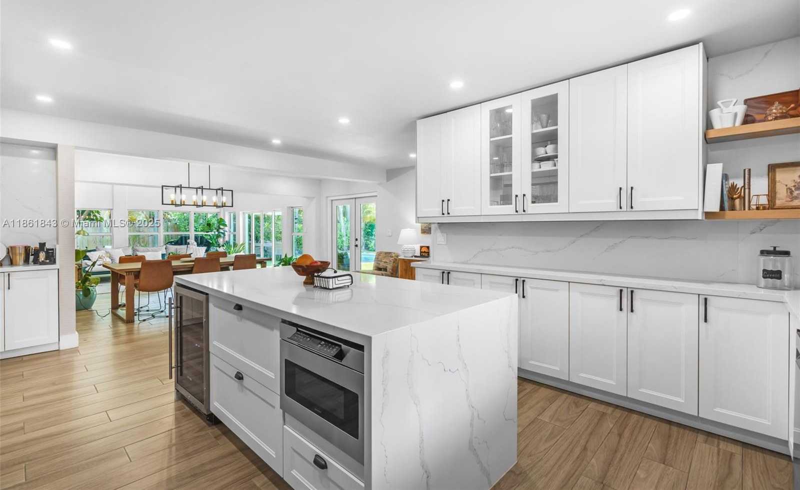 Small Image of 653 GLENRIDGE RD, Key Biscayne Number 16