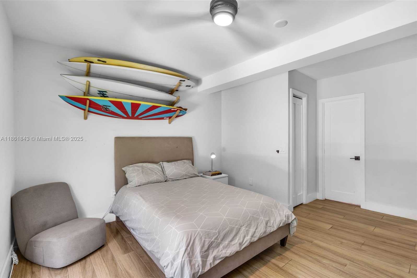Small Image of 653 GLENRIDGE RD, Key Biscayne Number 30