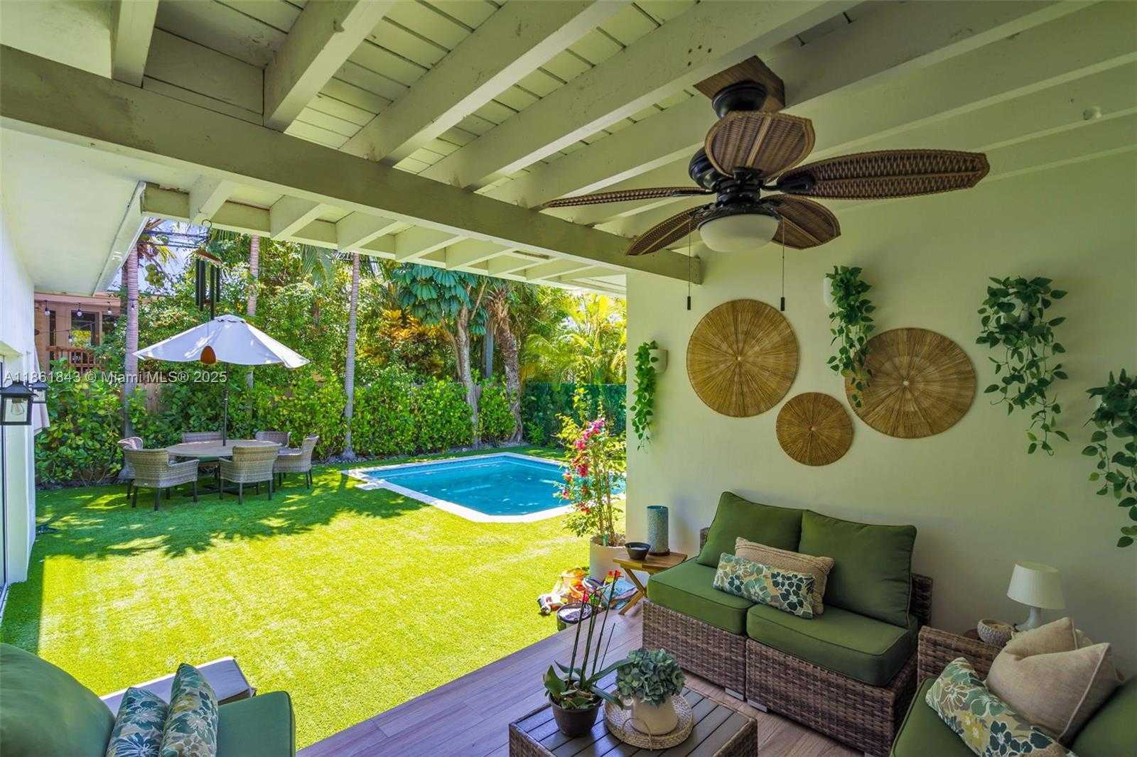 Small Image of 653 GLENRIDGE RD, Key Biscayne Number 36