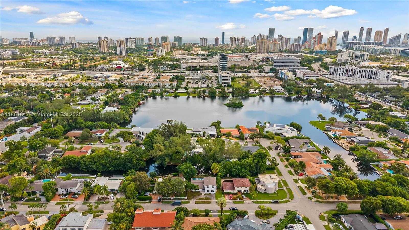 Small Image of 19731 NORTH EAST 24TH AVE, Miami Number 11