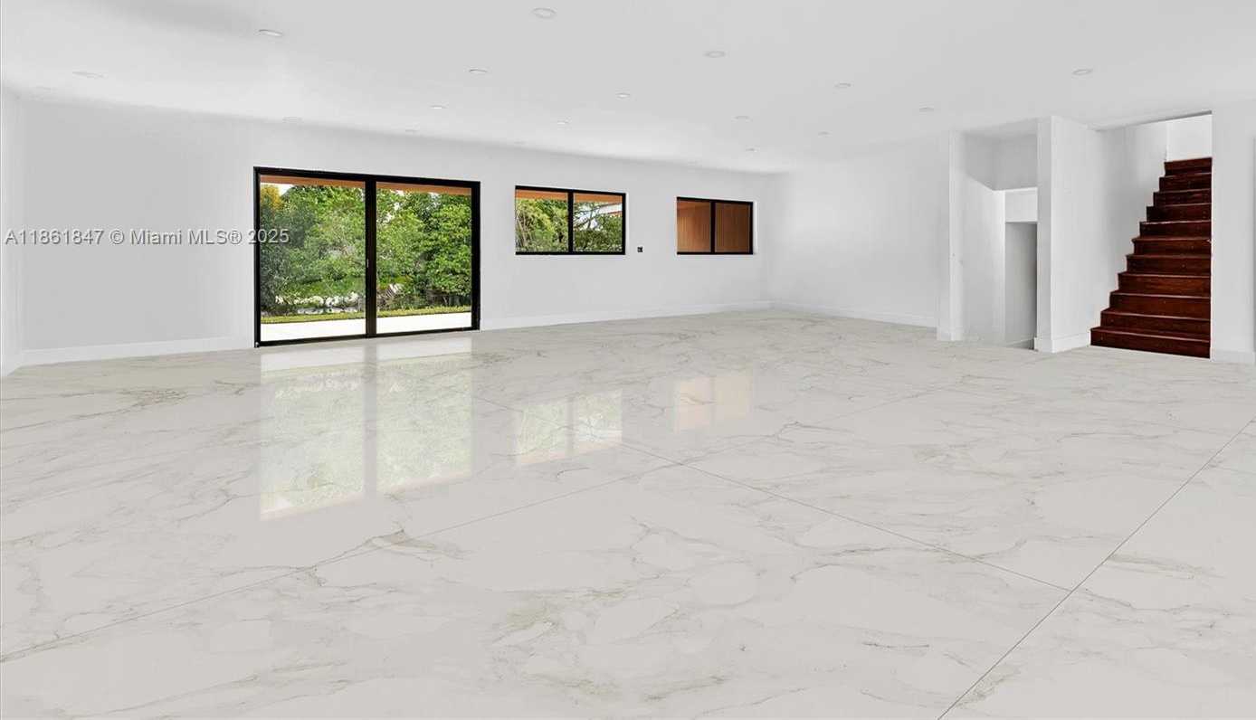 Small Image of 19731 NORTH EAST 24TH AVE, Miami Number 15