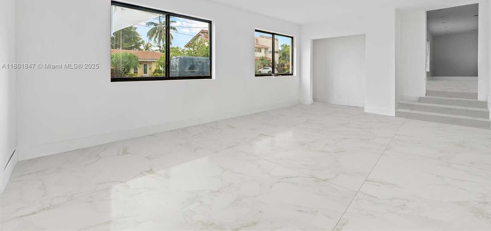 Small Image of 19731 NORTH EAST 24TH AVE, Miami Number 16