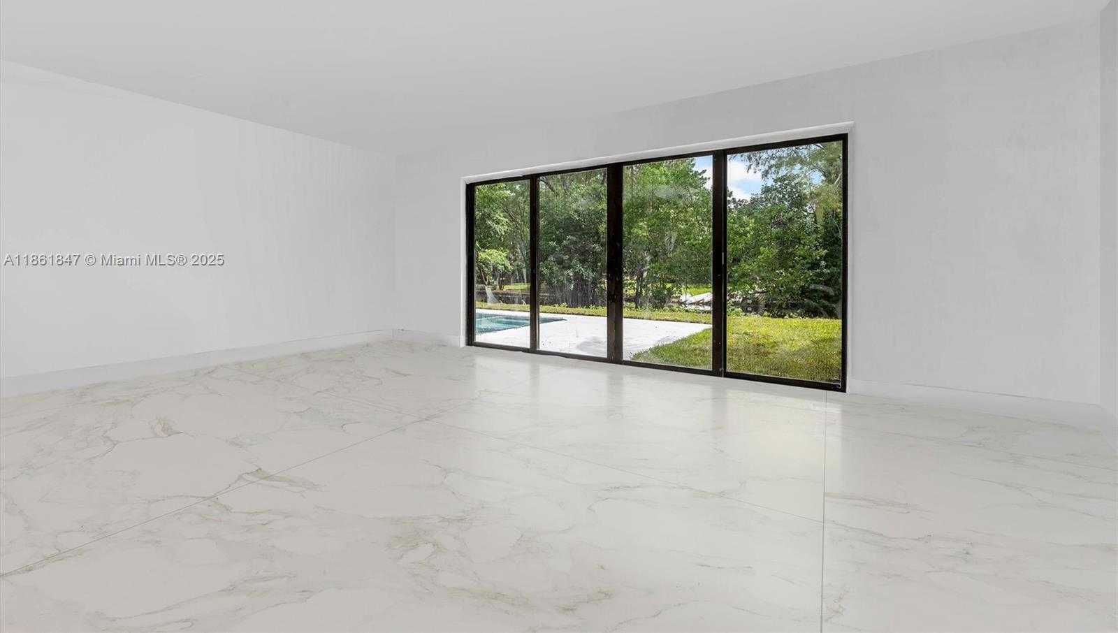 Small Image of 19731 NORTH EAST 24TH AVE, Miami Number 17