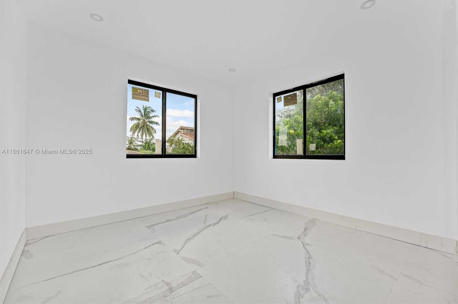 Small Image of 19731 NORTH EAST 24TH AVE, Miami Number 18