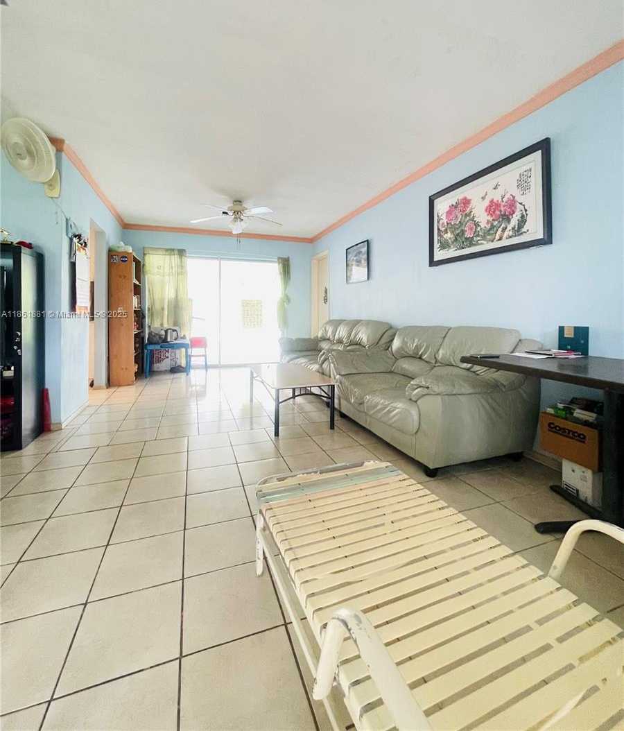 Small Image of 8203 NORTH WEST 73RD TER, Tamarac Number 9