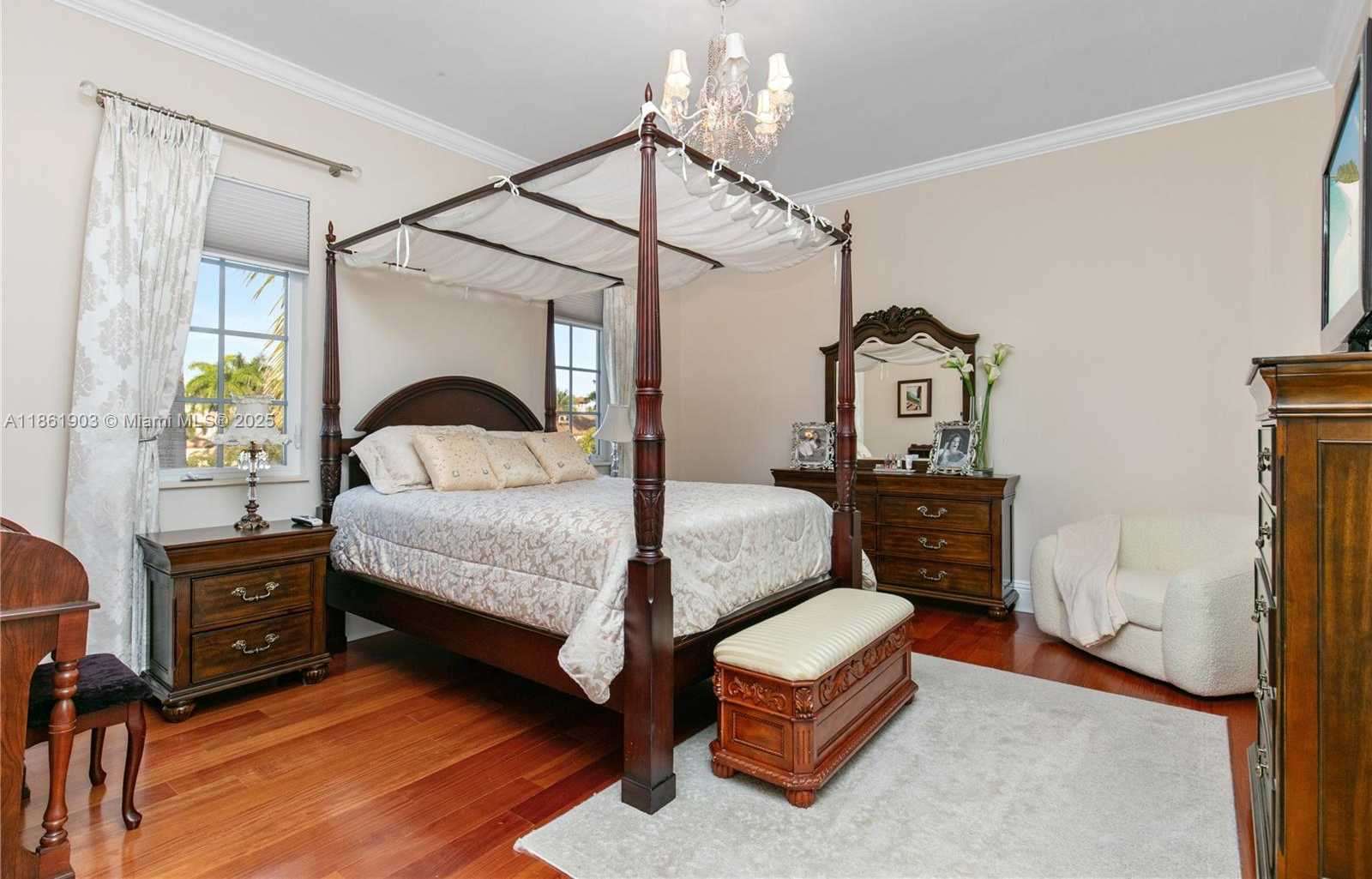 Small Image of 2951 LAKE RIDGE LN, Weston Number 41