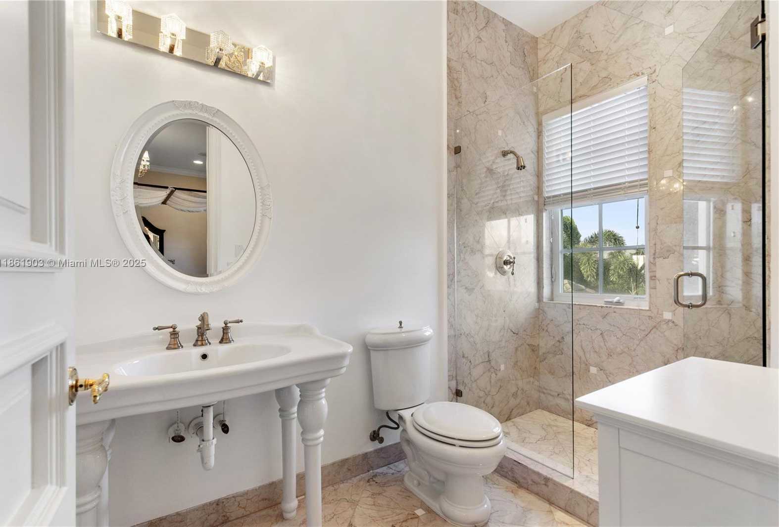 Small Image of 2951 LAKE RIDGE LN, Weston Number 42
