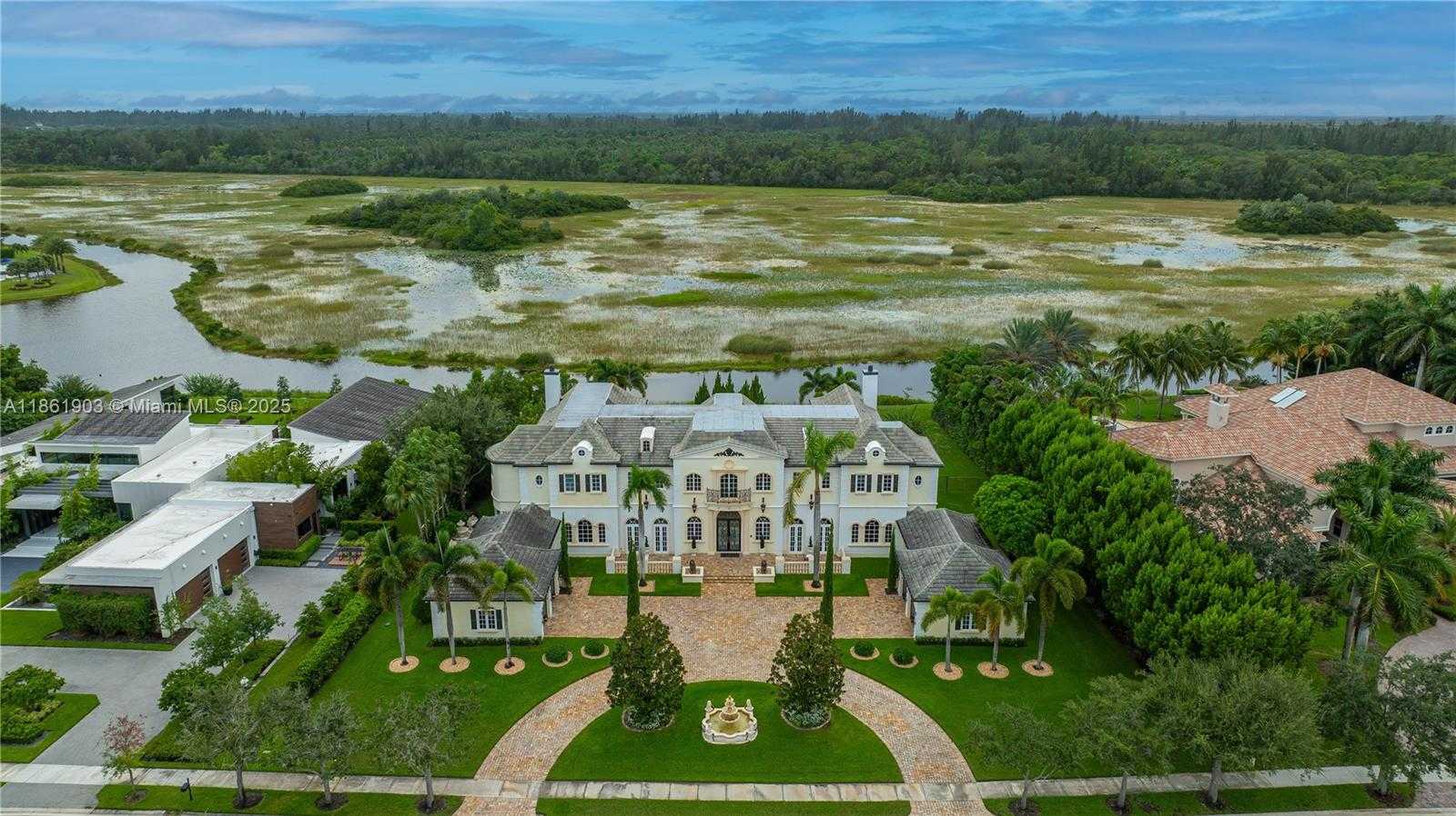 Small Image of 2951 LAKE RIDGE LN, Weston Number 53
