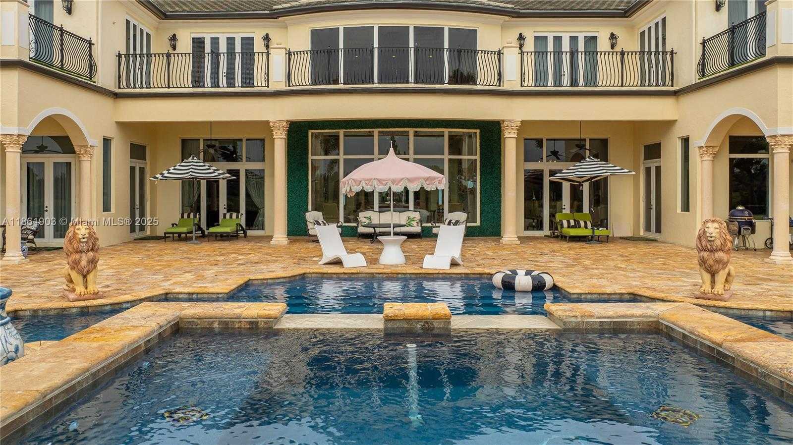 Small Image of 2951 LAKE RIDGE LN, Weston Number 58
