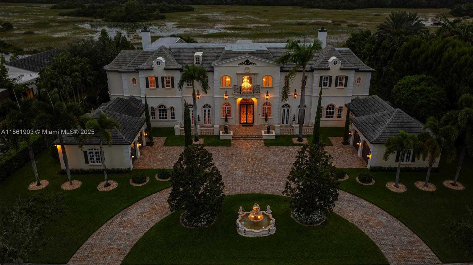 Small Image of 2951 LAKE RIDGE LN, Weston Number 62