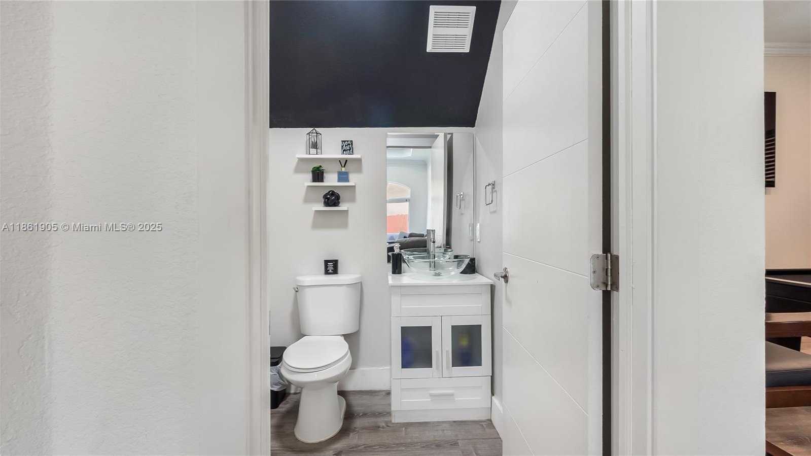 Small Image of 12826 SOUTH WEST 50TH CT, Miramar Number 23