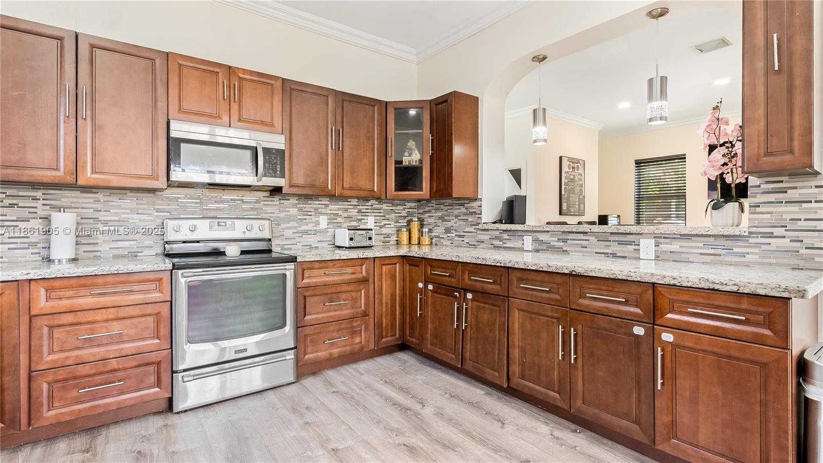 Small Image of 12826 SOUTH WEST 50TH CT, Miramar Number 9
