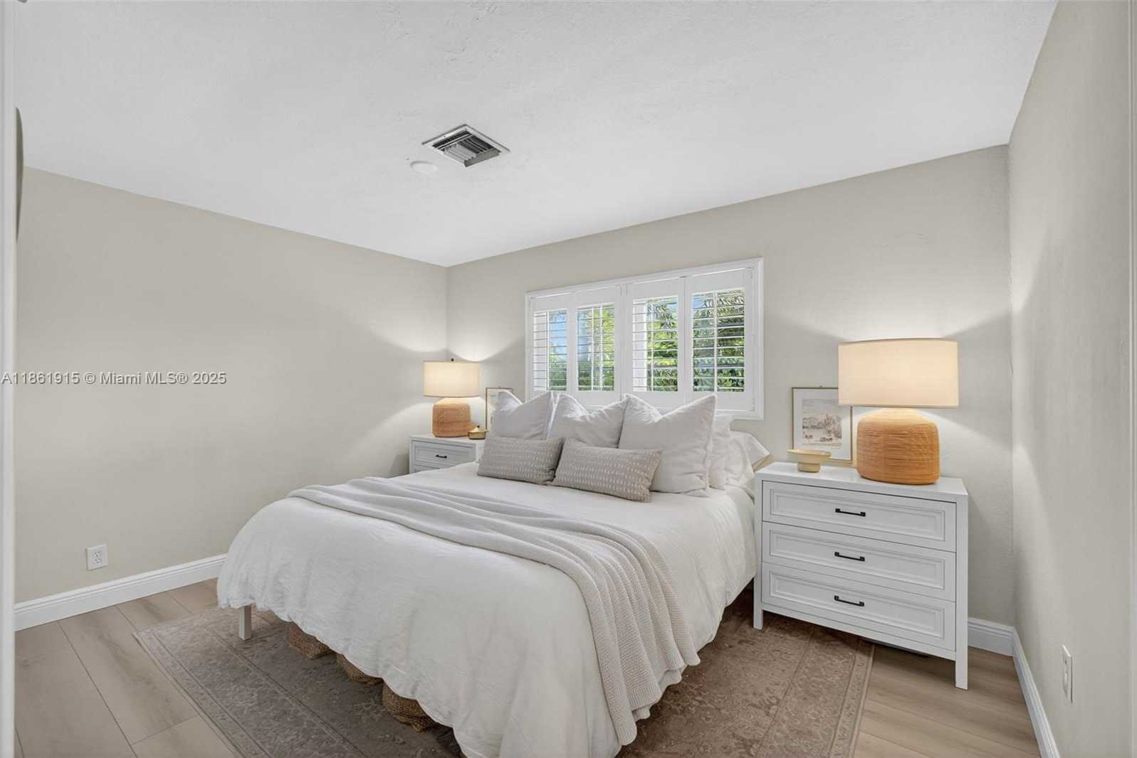 Small Image of 220 RUTLAND BLVD, West Palm Beach Number 13