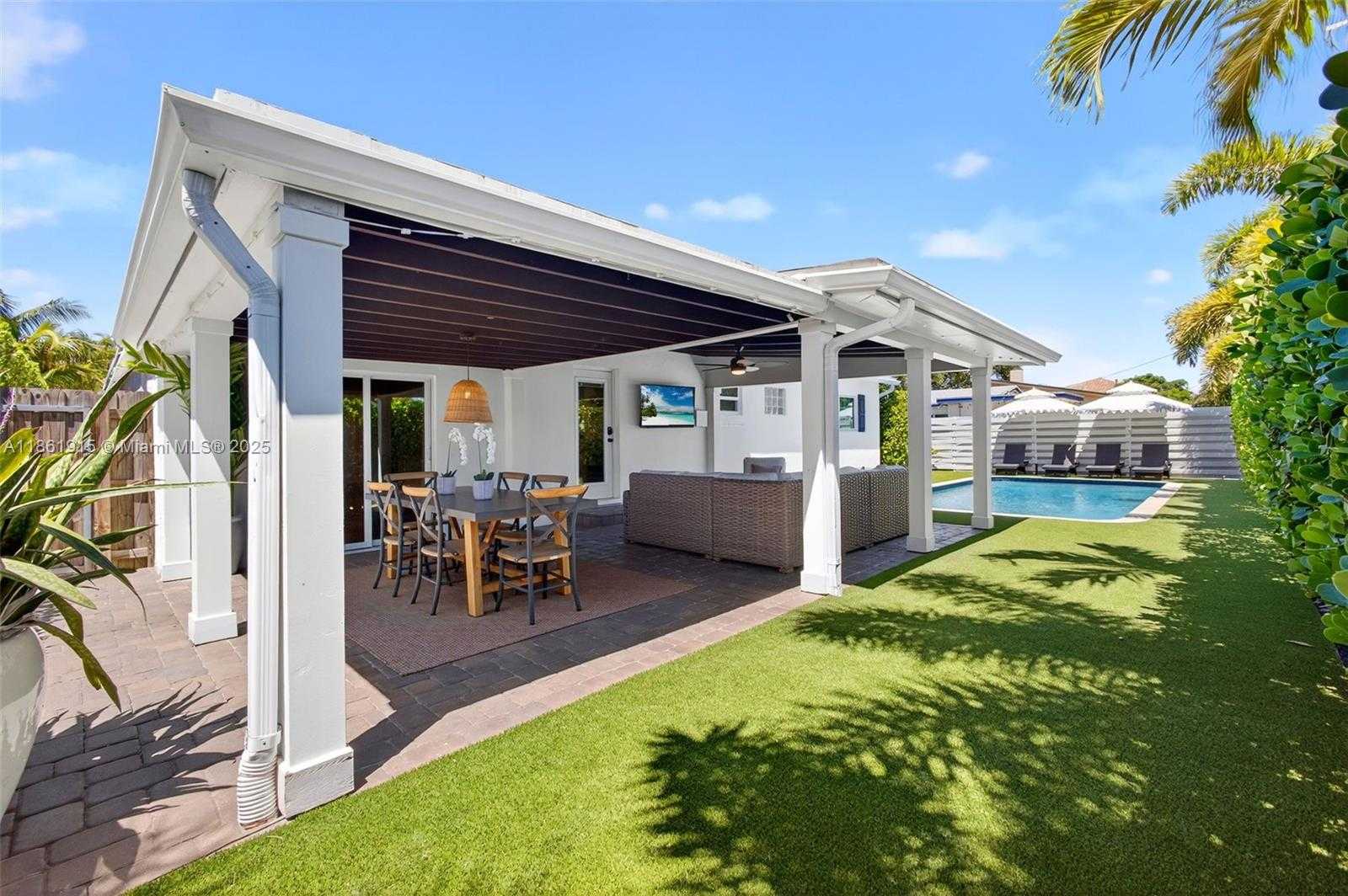 Small Image of 220 RUTLAND BLVD, West Palm Beach Number 22