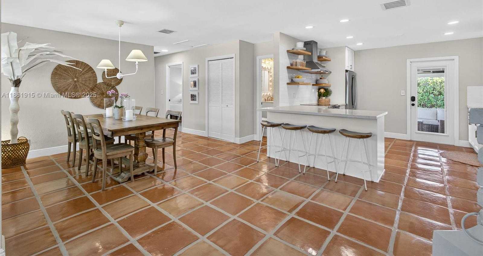 Small Image of 220 RUTLAND BLVD, West Palm Beach Number 8