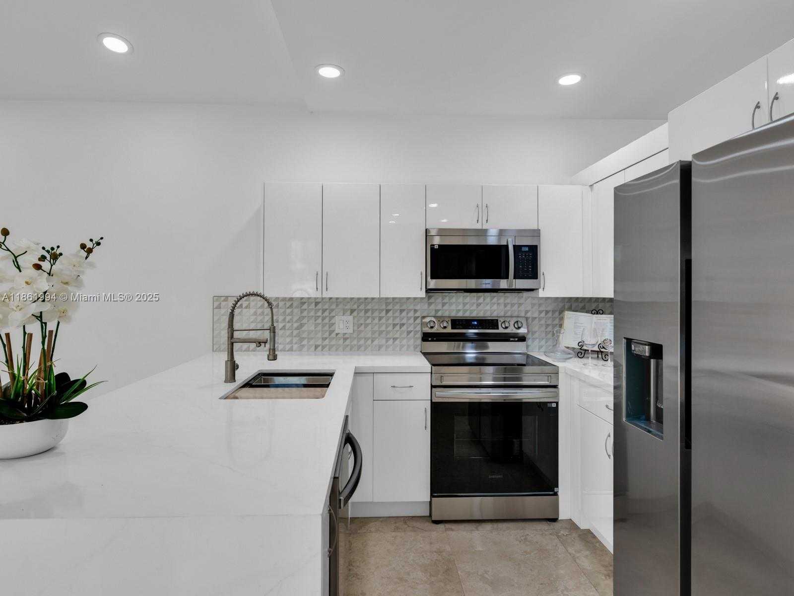 Small Image of 2130 NORTH WEST 184TH WAY, Pembroke Pines Number 14