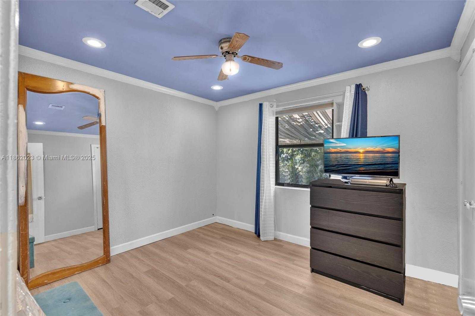 Small Image of 1510 NORTH WEST 11TH PL, Fort Lauderdale Number 16