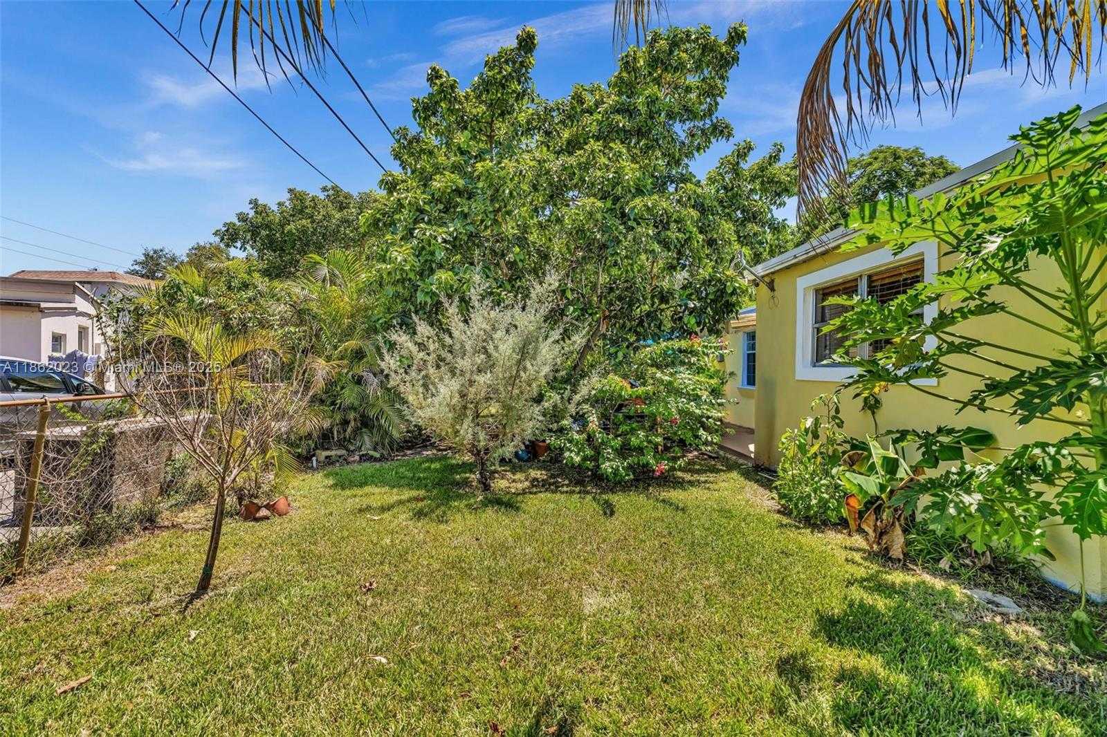 Small Image of 1510 NORTH WEST 11TH PL, Fort Lauderdale Number 28