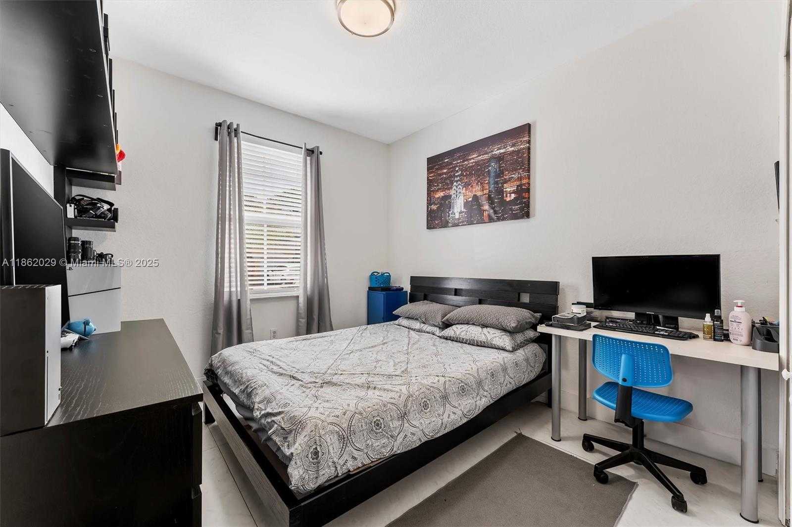 Small Image of 7521 NORTH WEST 113TH PATH, Doral Number 20