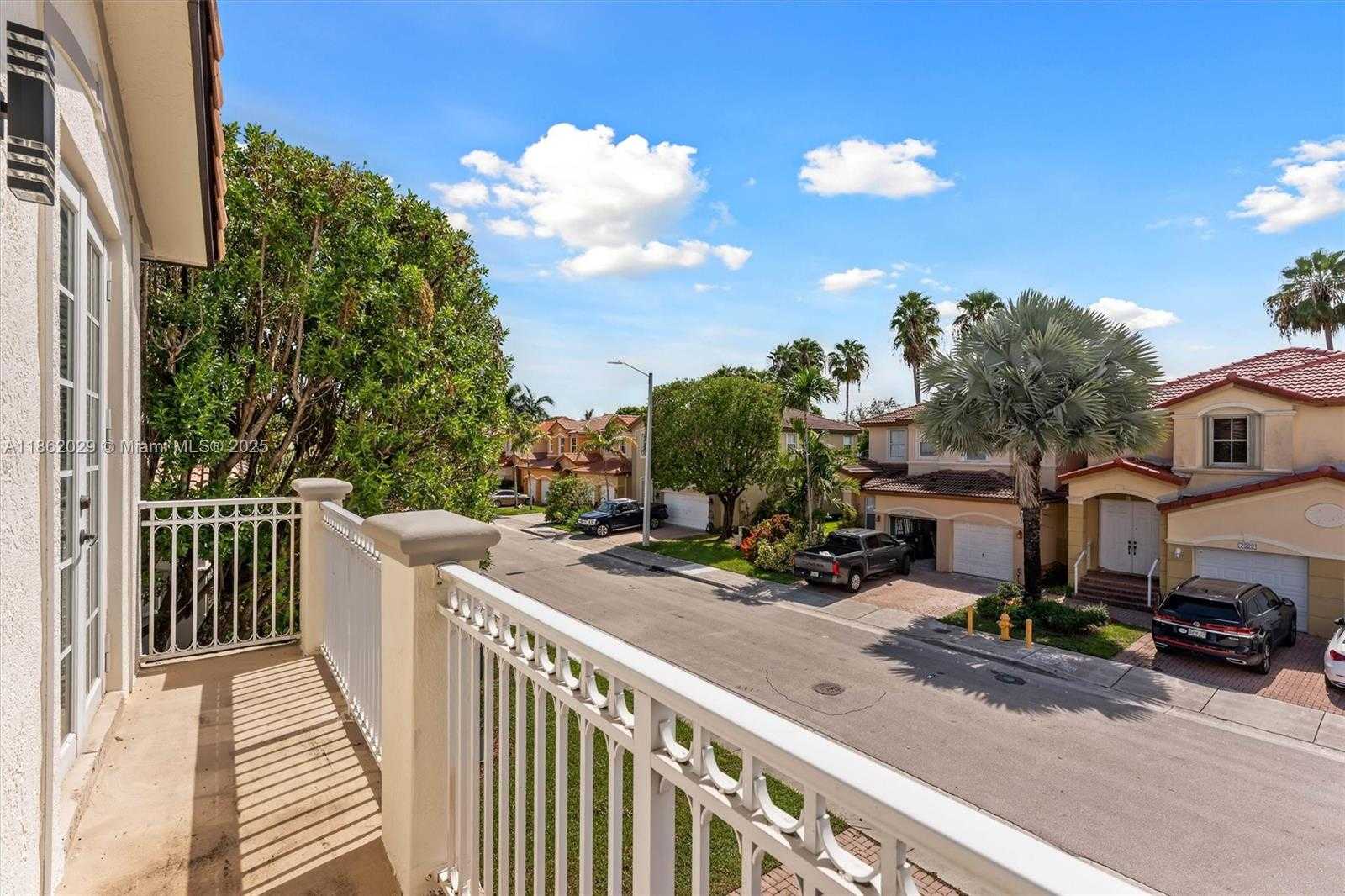 Small Image of 7521 NORTH WEST 113TH PATH, Doral Number 35