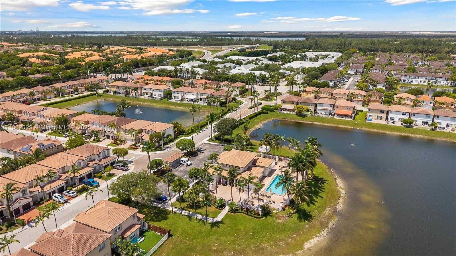 Small Image of 7521 NORTH WEST 113TH PATH, Doral Number 49