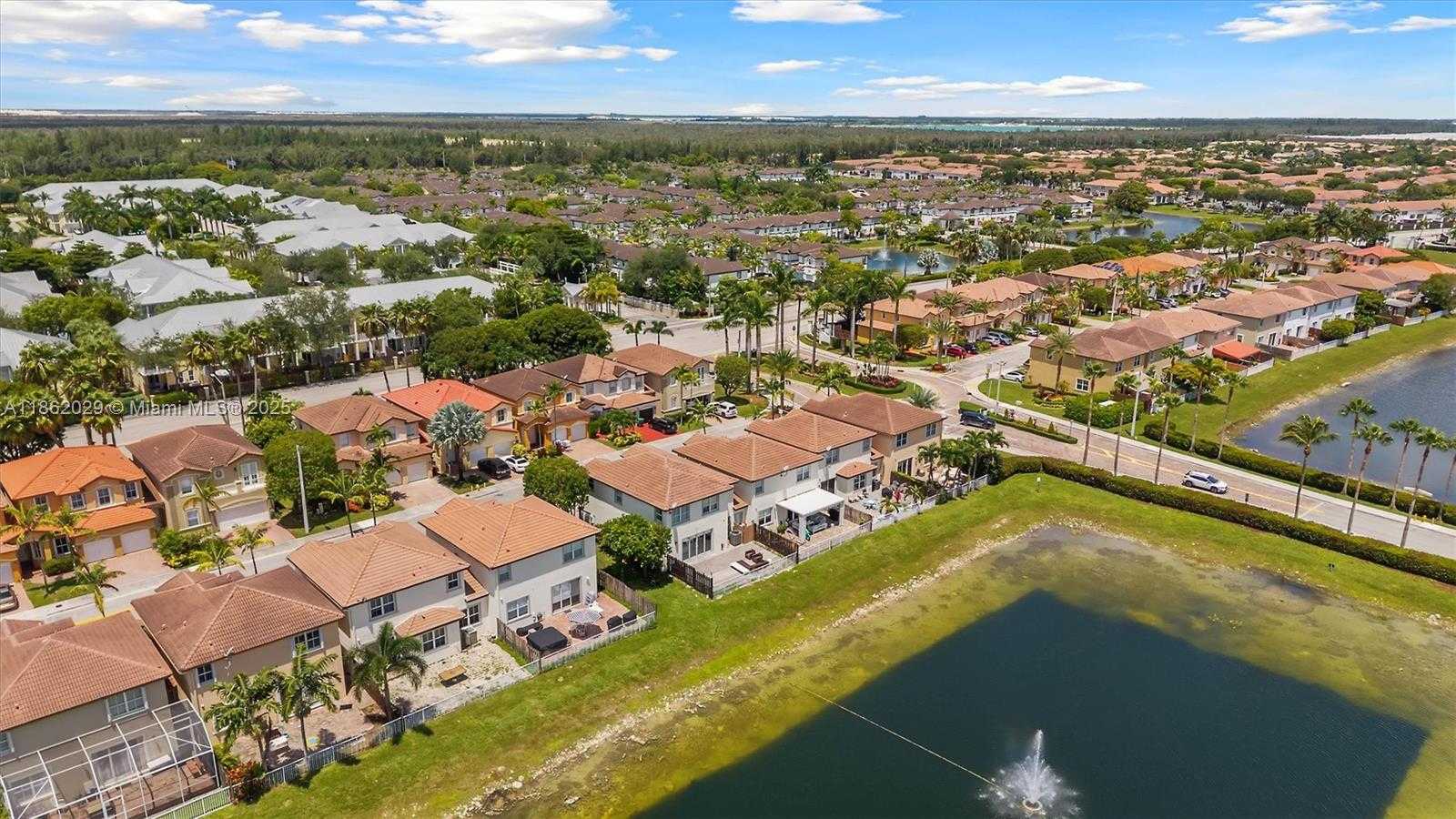 Small Image of 7521 NORTH WEST 113TH PATH, Doral Number 57