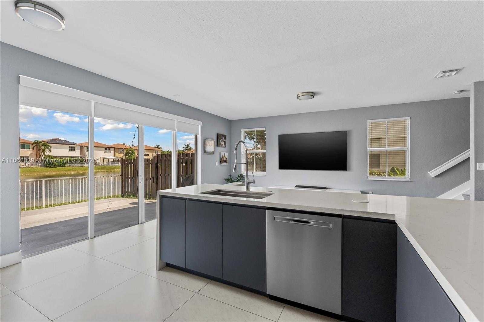 Small Image of 7521 NORTH WEST 113TH PATH, Doral Number 9