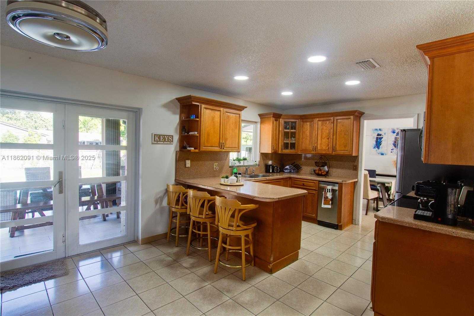 Small Image of 19701 SOUTH WEST 87 AVE, Cutler Bay Number 12