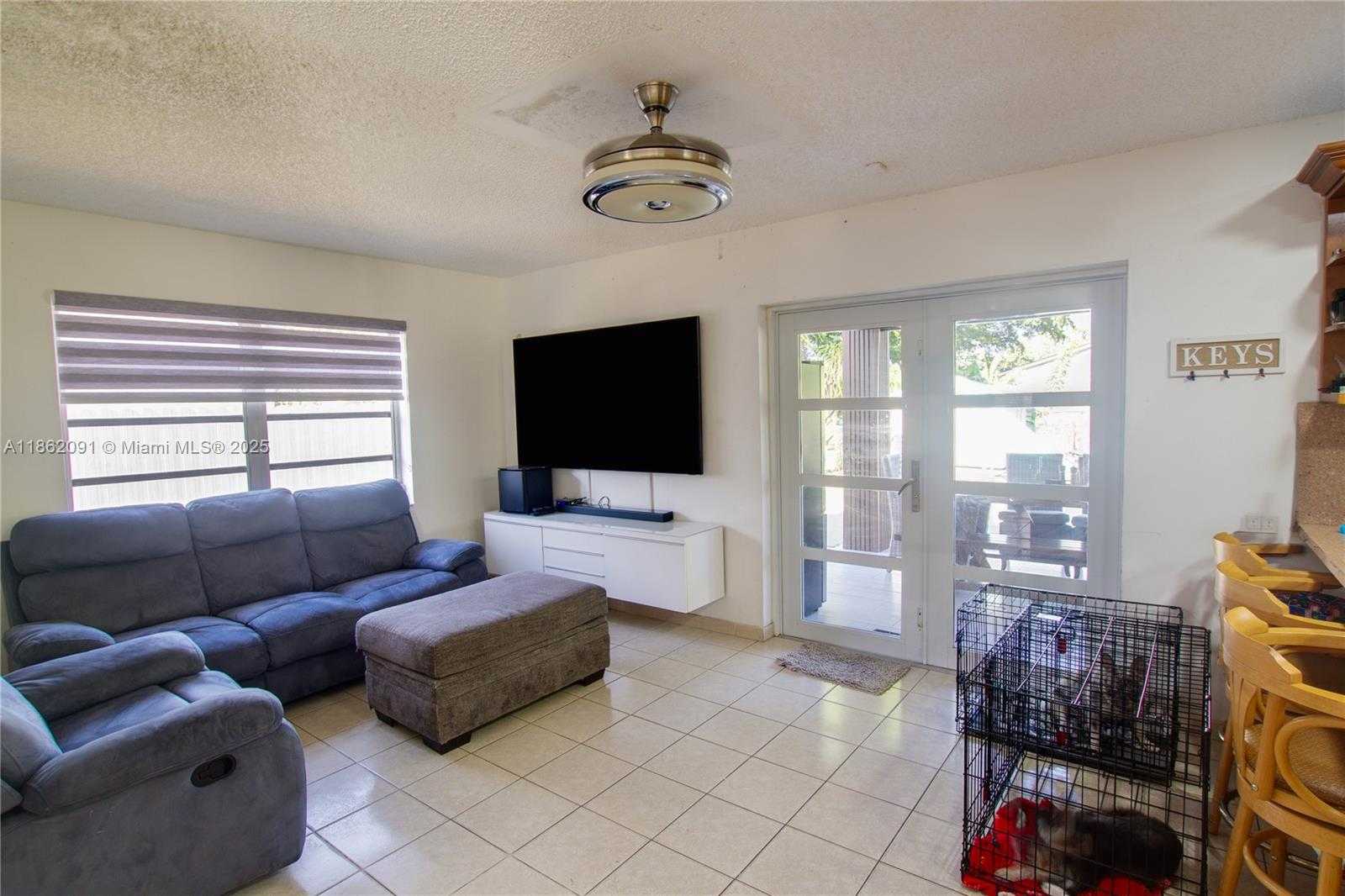 Small Image of 19701 SOUTH WEST 87 AVE, Cutler Bay Number 13