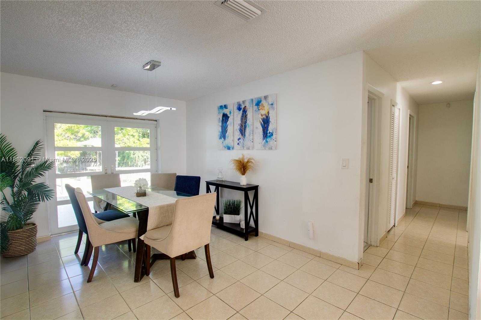 Small Image of 19701 SOUTH WEST 87 AVE, Cutler Bay Number 5