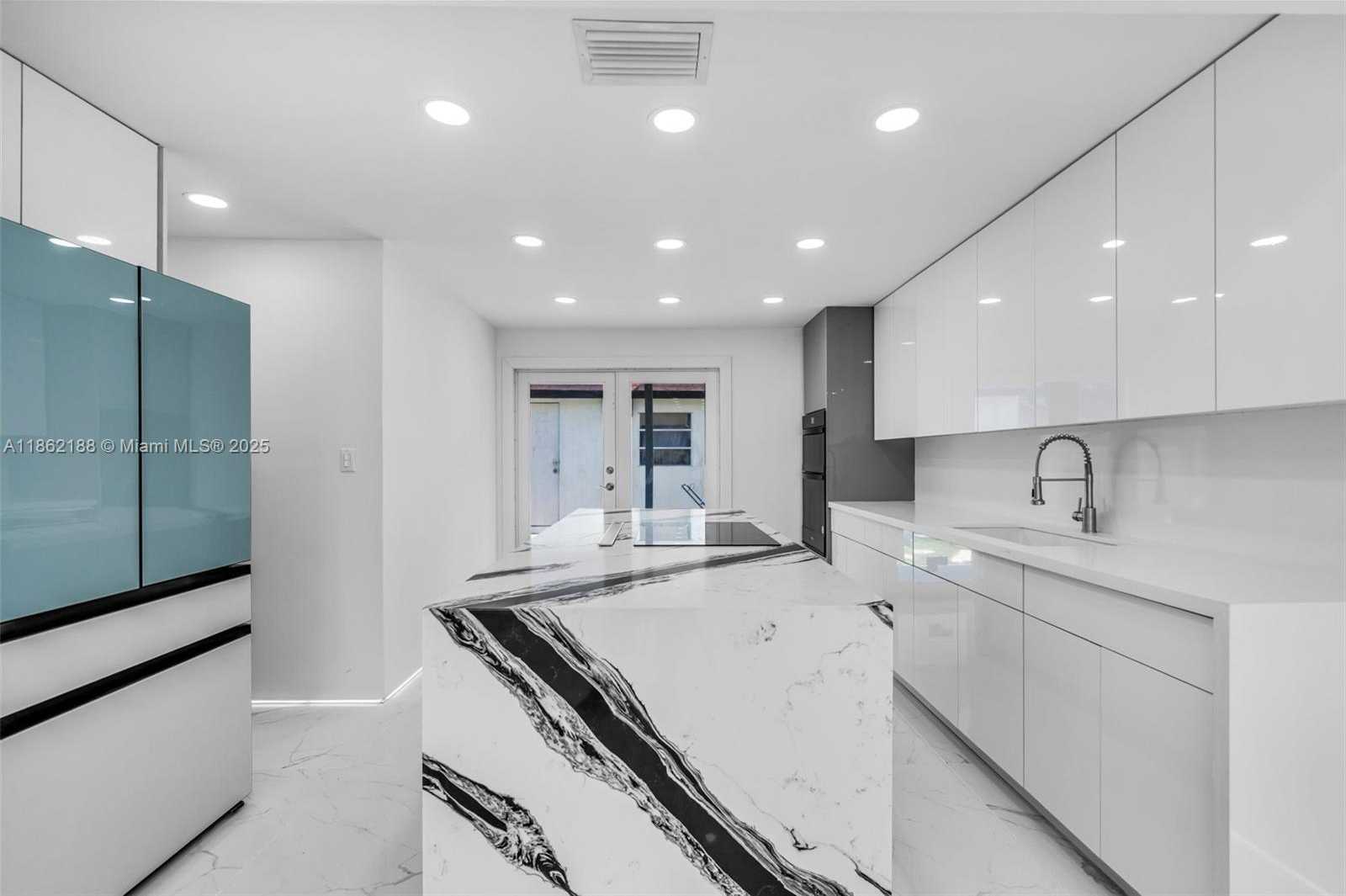 Small Image of 770 SOUTH EAST 5TH PL, Hialeah Number 13