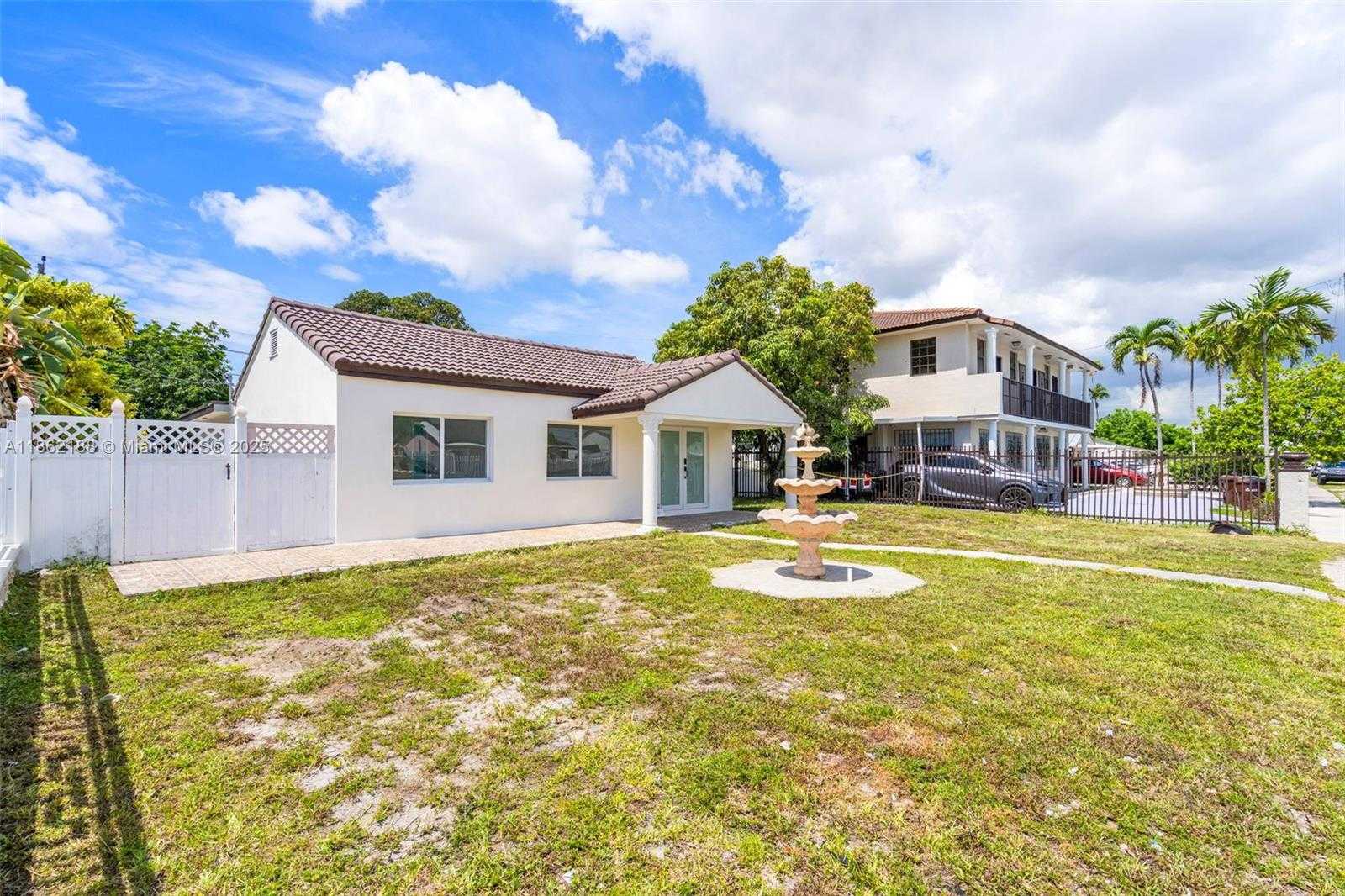 Small Image of 770 SOUTH EAST 5TH PL, Hialeah Number 30