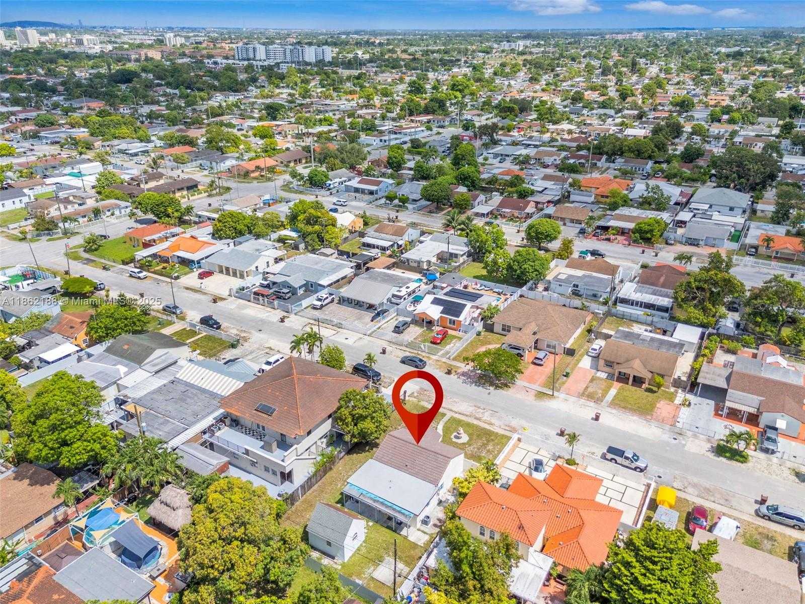 Small Image of 770 SOUTH EAST 5TH PL, Hialeah Number 36
