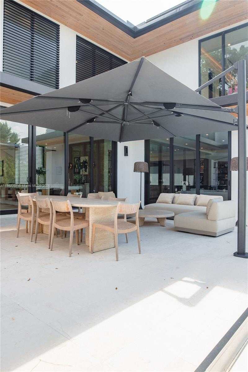 Small Image of 6003 SOUTH WEST 80TH ST, South Miami Number 25