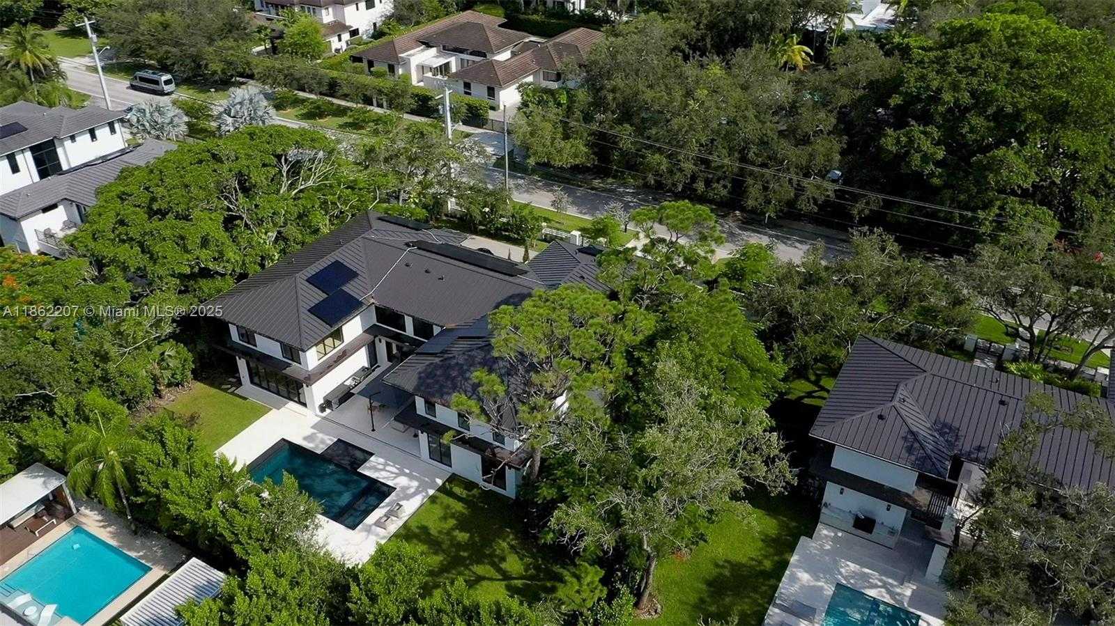 Small Image of 6003 SOUTH WEST 80TH ST, South Miami Number 26