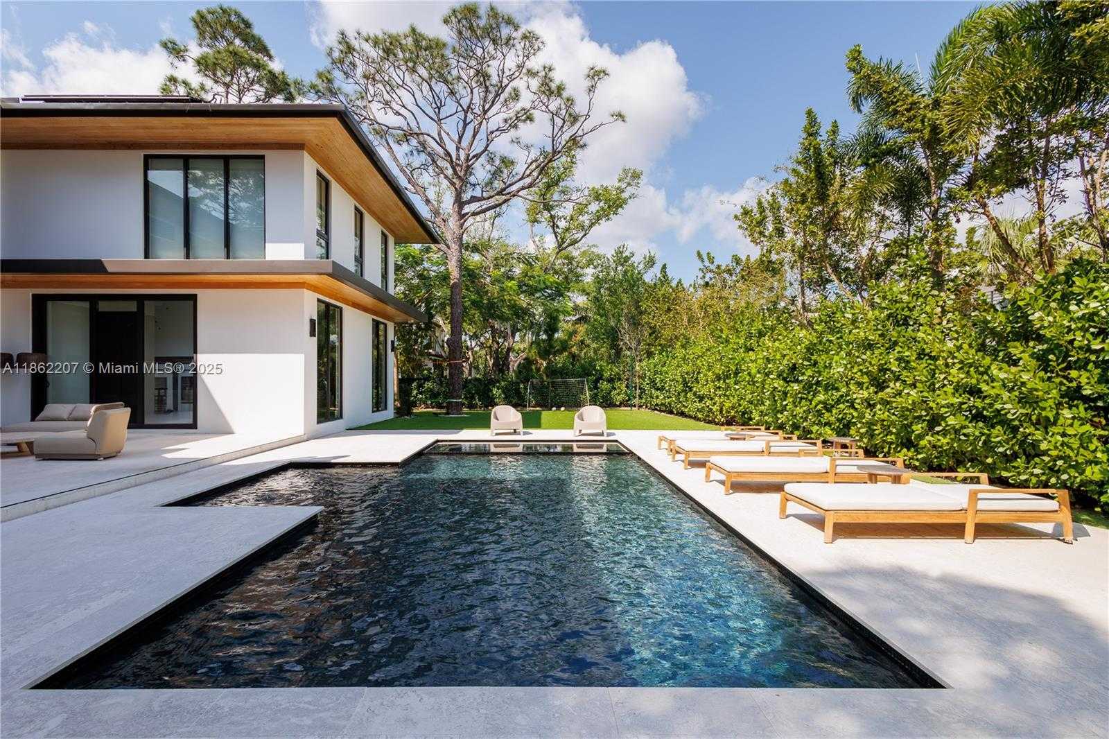 Small Image of 6003 SOUTH WEST 80TH ST, South Miami Number 28