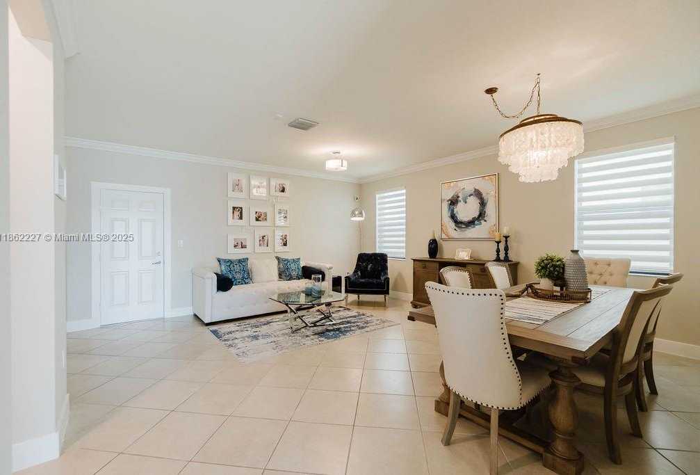 Small Image of 3392 WEST 103RD TER, Hialeah Number 10