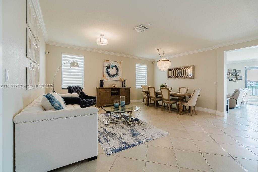 Small Image of 3392 WEST 103RD TER, Hialeah Number 11