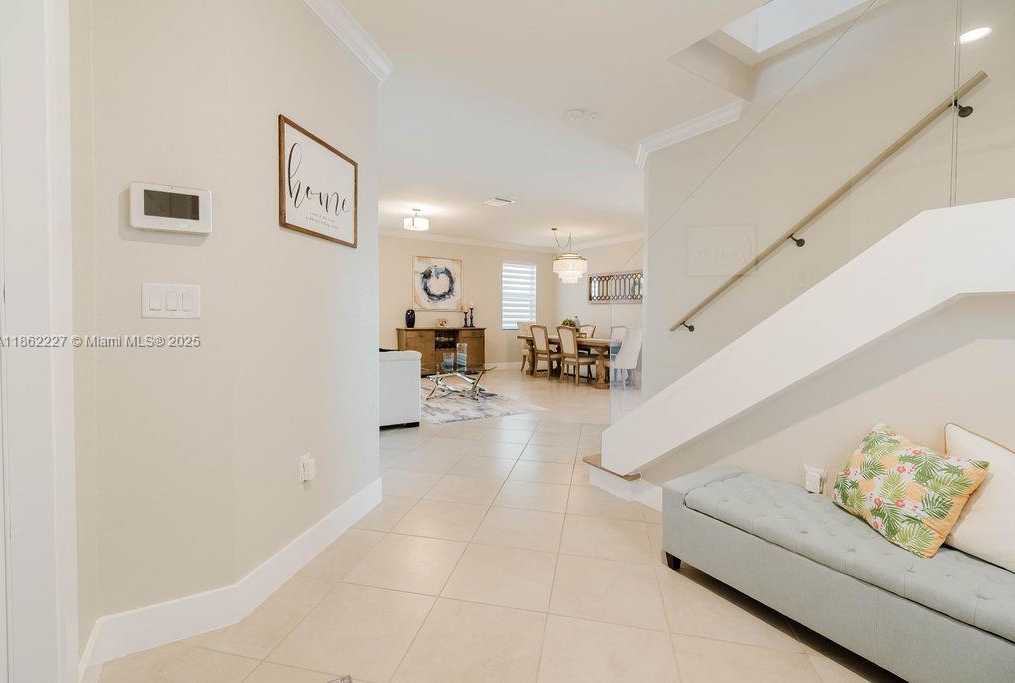 Small Image of 3392 WEST 103RD TER, Hialeah Number 13