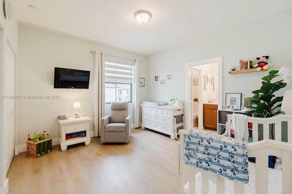 Small Image of 3392 WEST 103RD TER, Hialeah Number 19