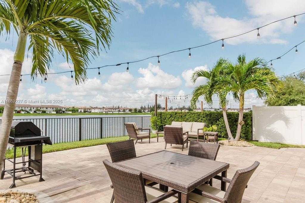 Small Image of 3392 WEST 103RD TER, Hialeah Number 3