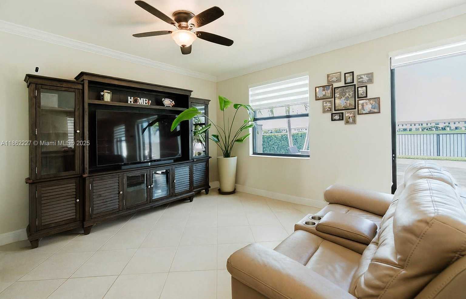 Small Image of 3392 WEST 103RD TER, Hialeah Number 6