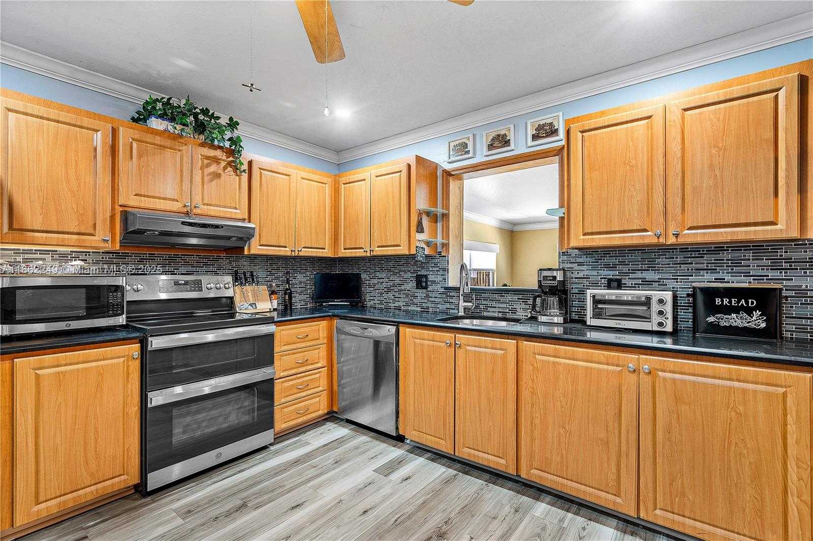 Small Image of 3127 NORTH WEST 68TH ST, Fort Lauderdale Number 10