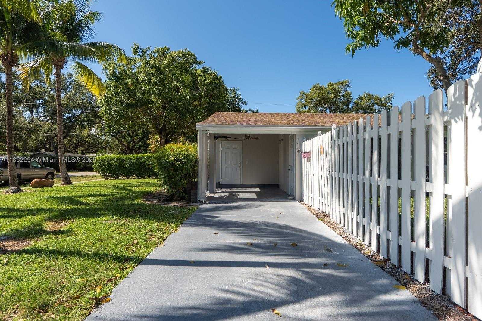 Small Image of 1121 SOUTH WEST 18TH CT, Fort Lauderdale Number 4