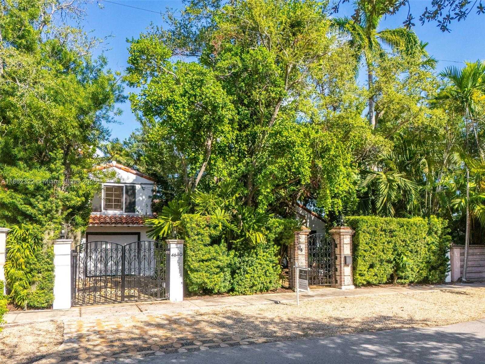Small Image of 4640 NORTH BAY RD, Miami Beach Number 48