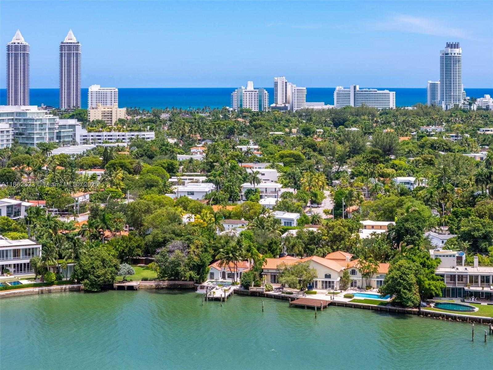 Small Image of 4640 NORTH BAY RD, Miami Beach Number 68