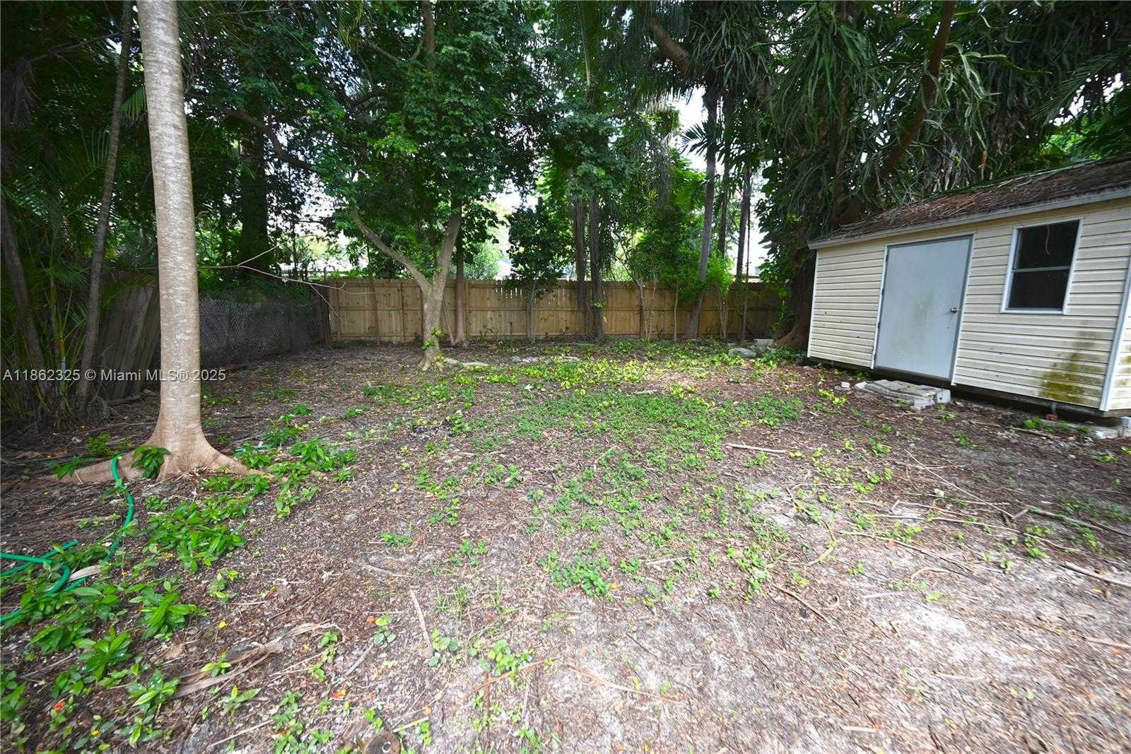 Small Image of 4100 SOUTH WEST 61ST AVE, South Miami Number 16