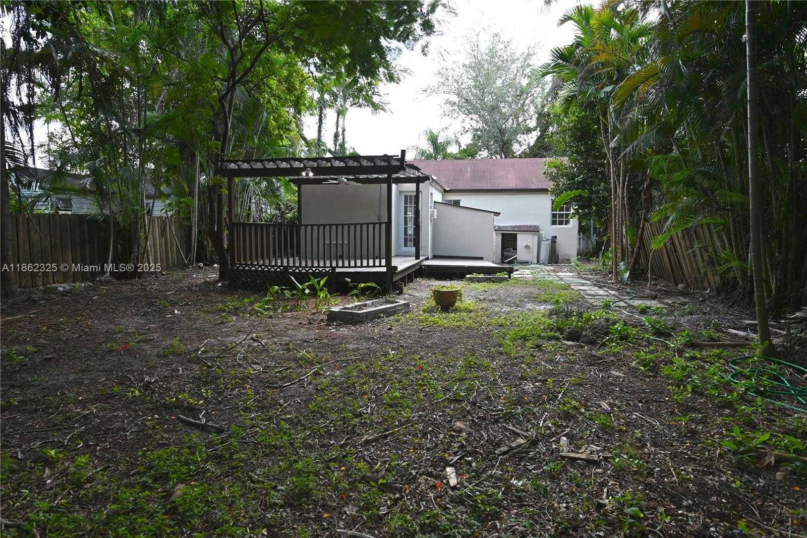Small Image of 4100 SOUTH WEST 61ST AVE, South Miami Number 17